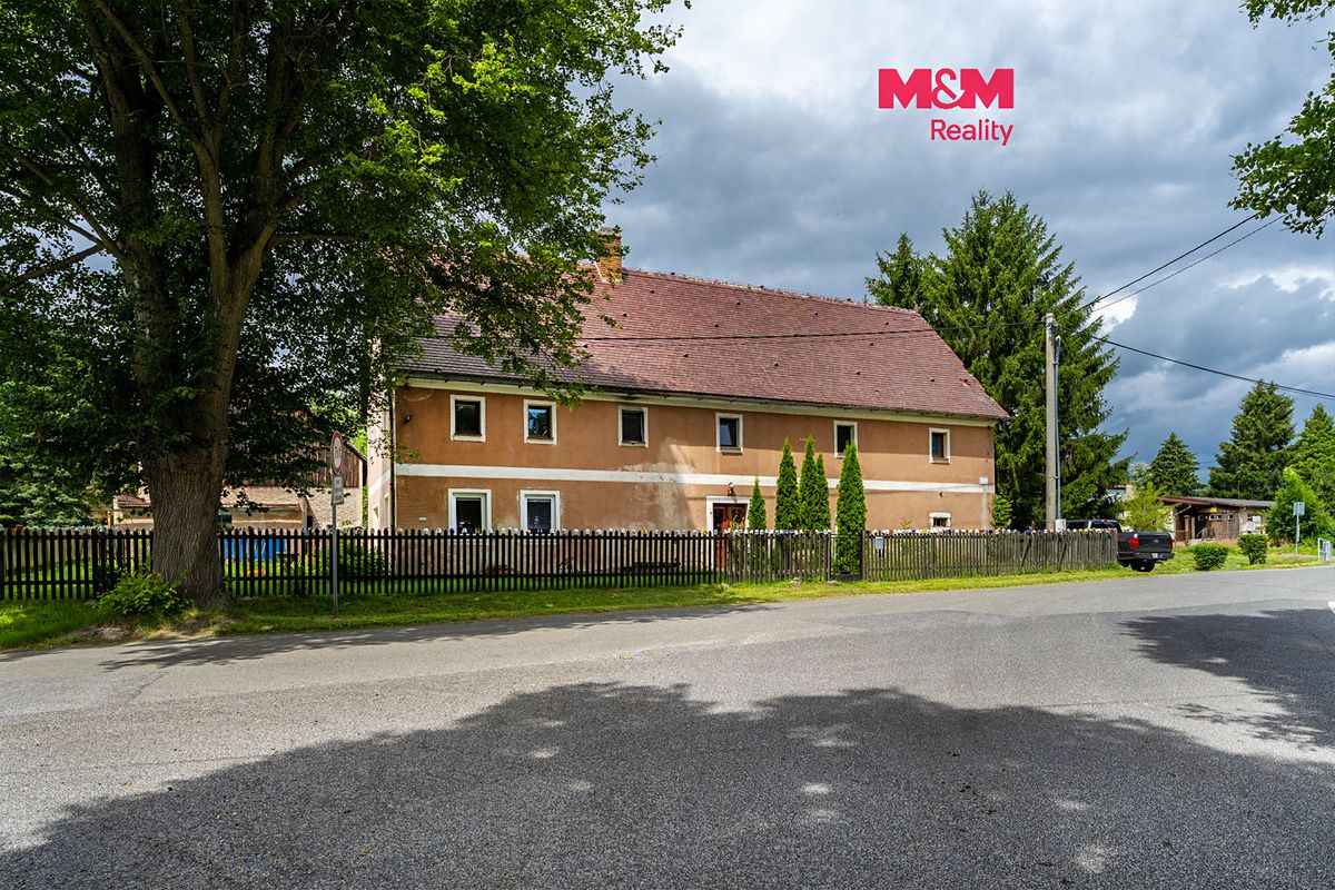 Prodej rodinného domu 227 m², pozemek 4167 m²